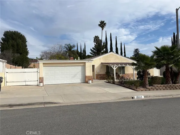 28010 Lakehurst Ave, Santa Clarita, CA 91351