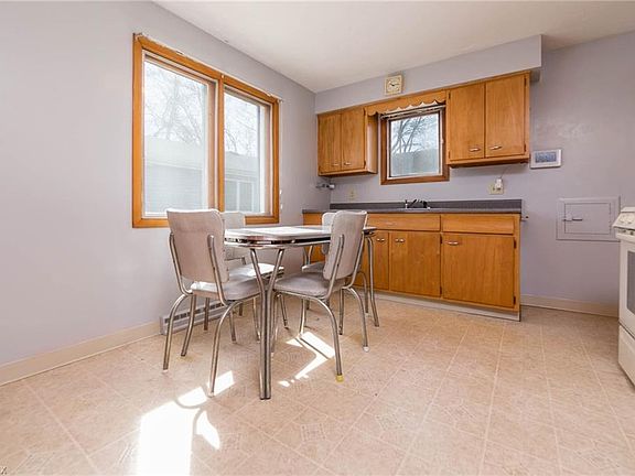 5th image of 639 Lucille Dr