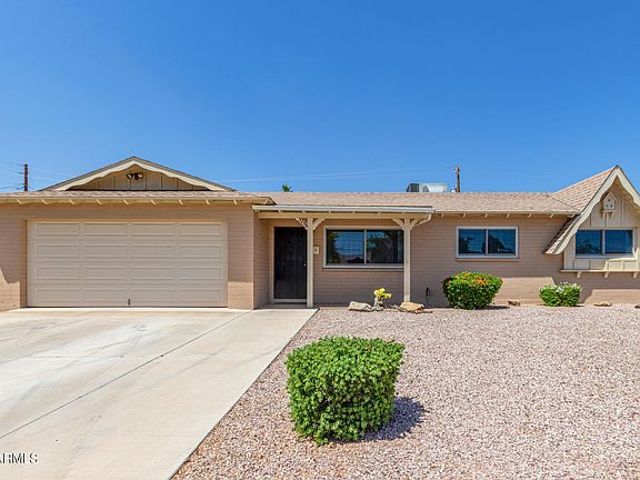 2nd image of 3236 W VOLTAIRE Avenue