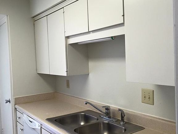 5th image of 6040 Birchbrook Dr #237