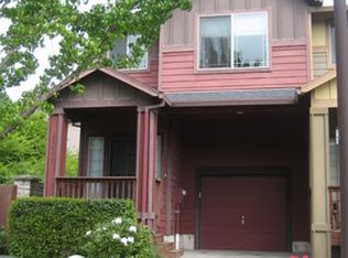 17555 SW Rose Petal Ln, Beaverton, OR 97003