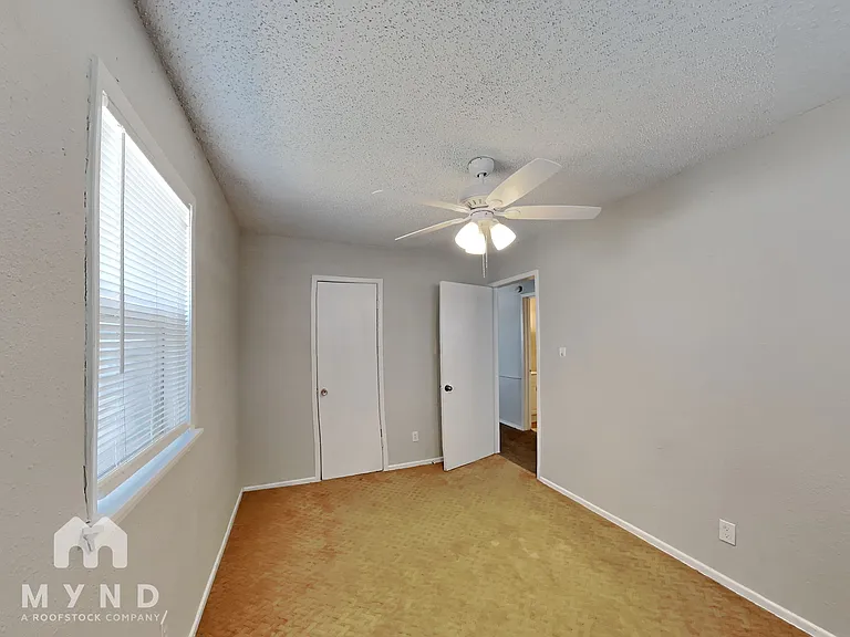 915 Woodrow Rd — Photo 14