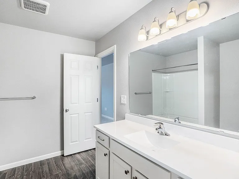 5661 Coddington Ln — Photo 17