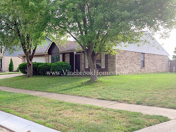 2nd image of 8618 Deer Haven St