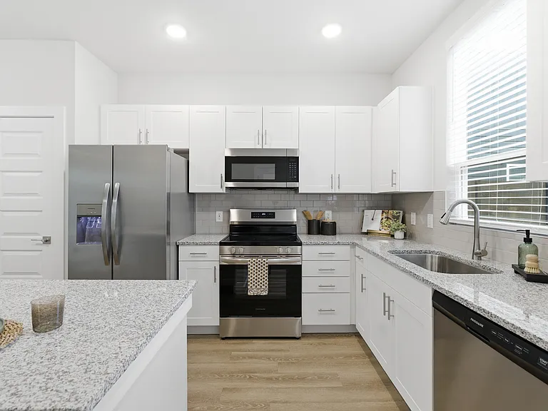 B4 Kitchen B4 Kitchen