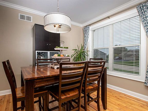 4th image of 12171 Limestone Ct