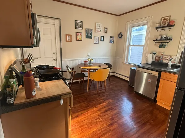 16 Rosemary St Floor 3, Jamaica Plain, MA 02130