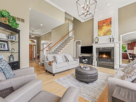 4th image of 85 Timber Ridge Ct