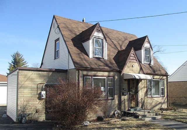 1st image of 10114 Dickens Ave