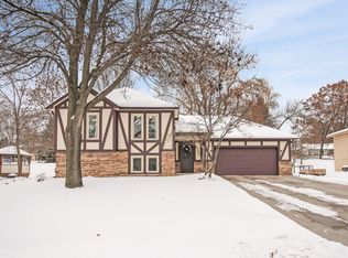 7024 Polaris Ln N, Maple Grove, MN 55311