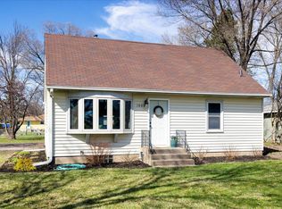 1005 90th Ave NE, Blaine, MN 55434