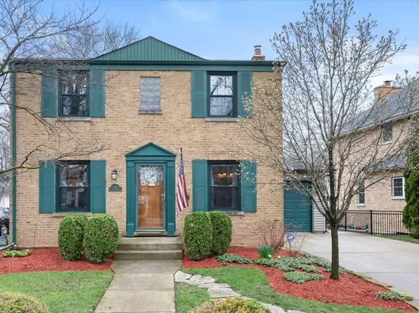 424 S Home Ave, Park Ridge, IL 60068