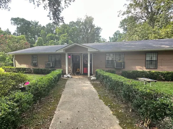 1258 Daisy St, Natchez, MS 39120