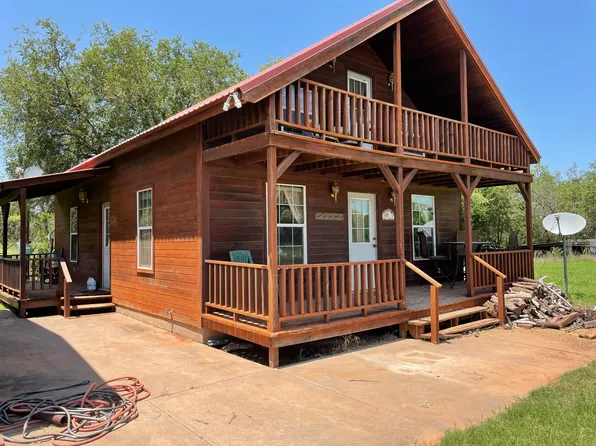 16555 County Road P, Childress, TX 79201