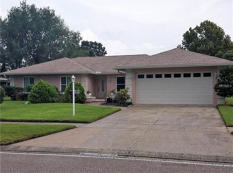 1st image of 9106 Regents Park Dr