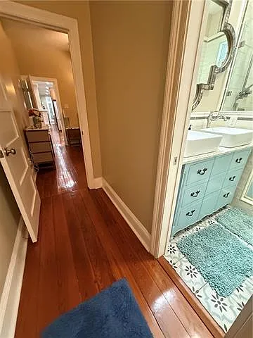 4915 Laurel St — Photo 13
