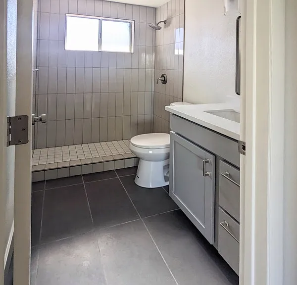380 Saint Lawrence Ave — Photo 13