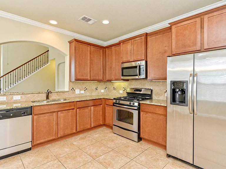 9205 Sweetgum Dr — Photo 12
