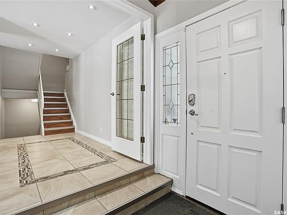 5th image of 19 MARTIN CRESCENT