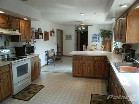 3rd image of 116 Farmbrook Cir