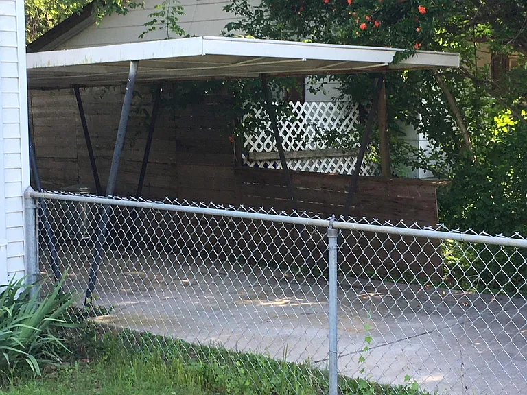 Carport