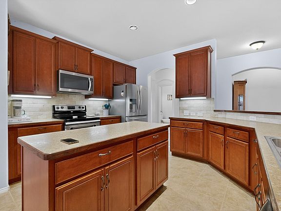 2nd image of 2166 Callahan Dr
