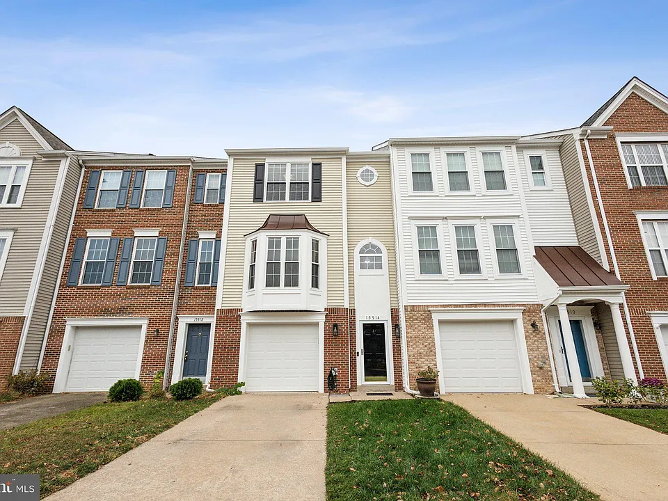 15514 Port Washington Ct