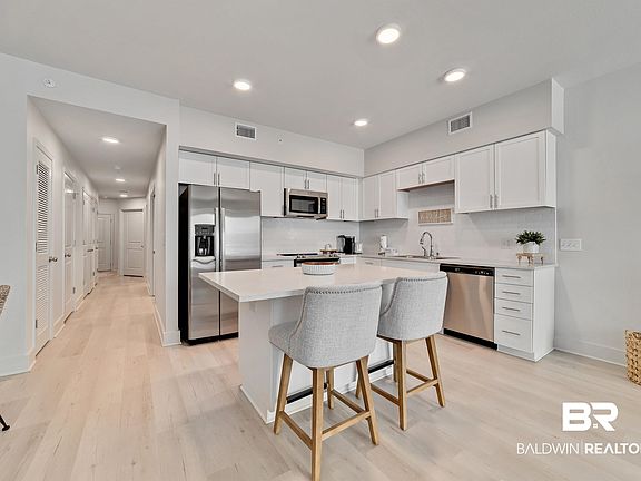 4th image of 903 W Beach Blvd #213