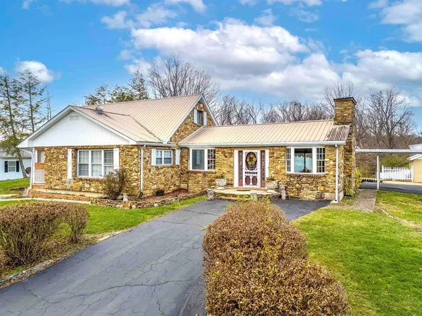 515 Armory Dr, Olive Hill, KY 41164
