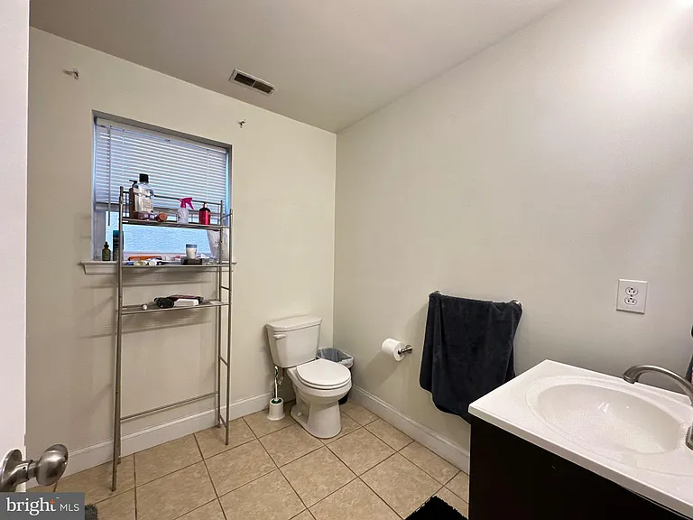 1815 N 18th St #2 — Photo 8