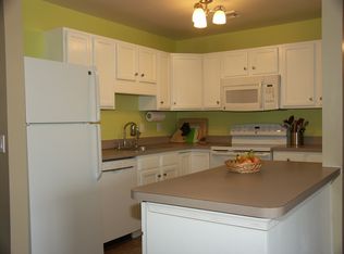 102 Horseshoe Dr #102, Royersford, PA 19468