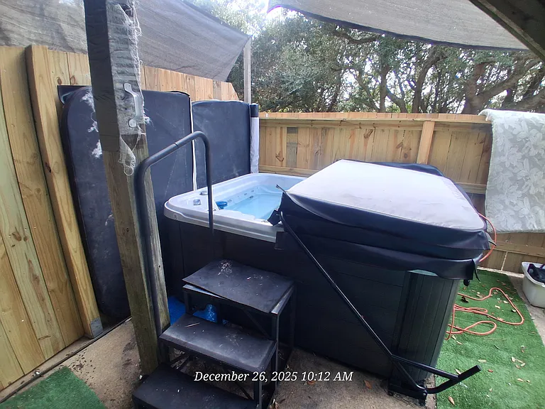 Barnacle Ln — Photo 18