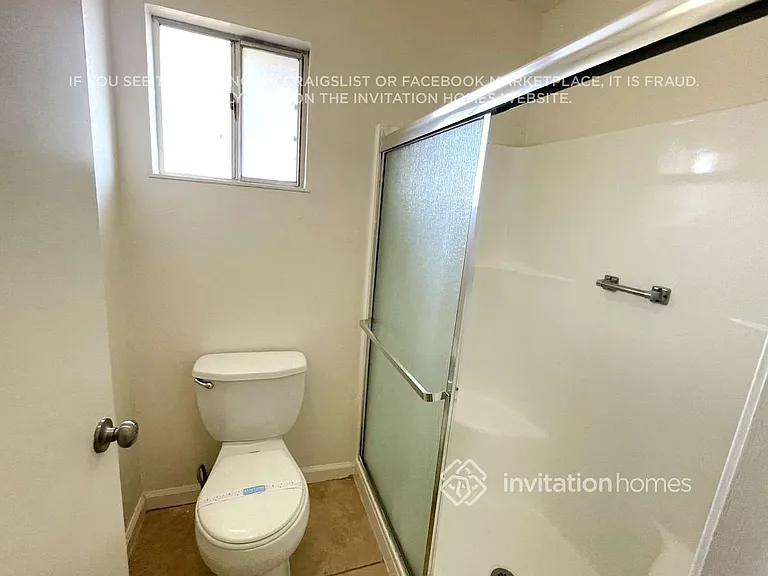 560 E Wigeon Way — Photo 14