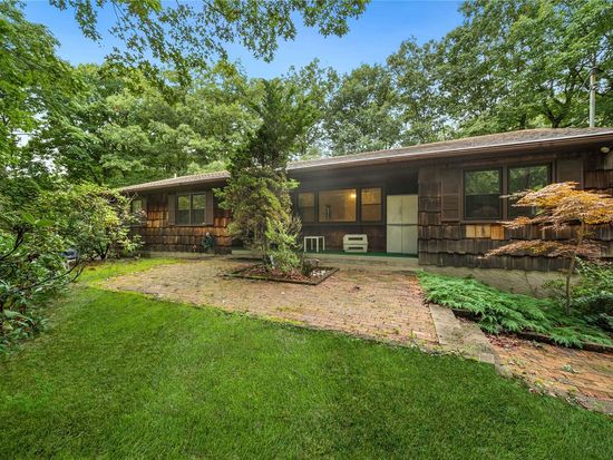 99 Old Route 25A, Northport, NY 11768
