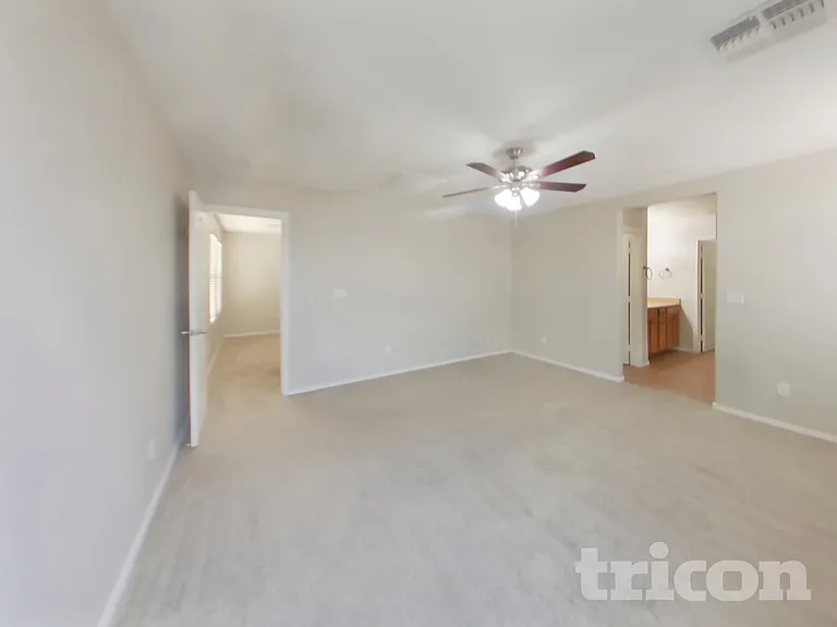 938 E Kelsi Ave — Photo 7