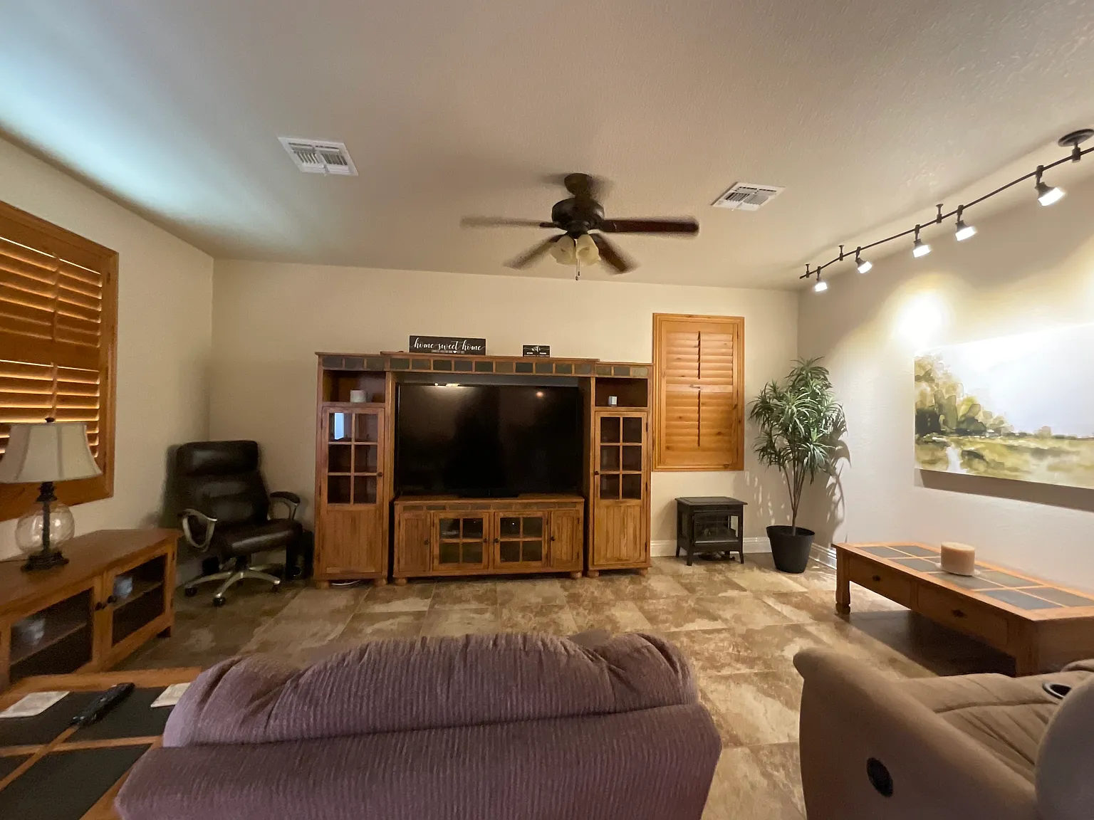 3 bed, 1903 sqft, $2,100 — Photo 4