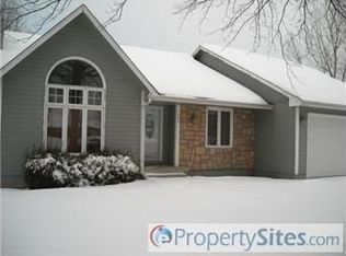 929 SW Southgate Ct, Blue Springs, MO 64015