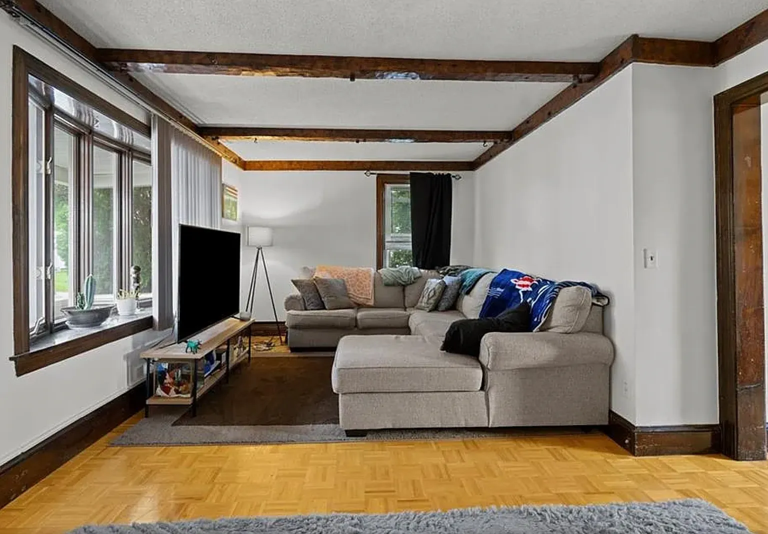 2 bed, 1100 sqft, $2,450 — Photo 4