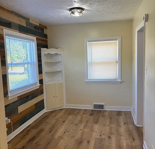 3708 Harrison St — Photo 3