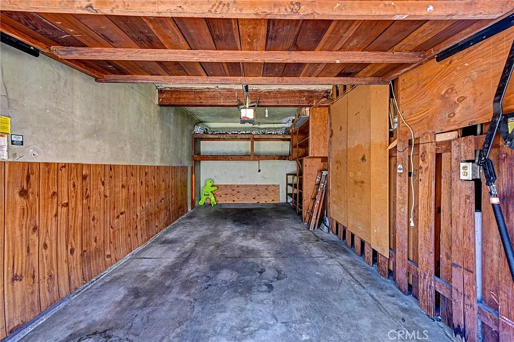 2 bed, 981 sqft, $3,195 — Photo 4
