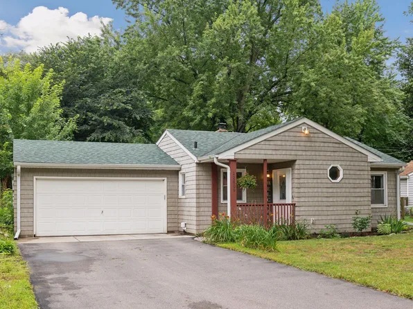 12809 Linde Ln, Minnetonka, MN 55305