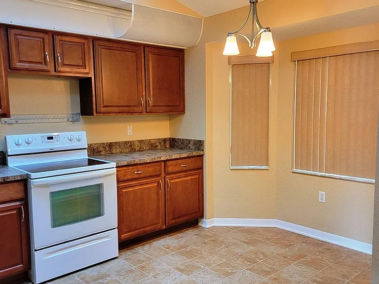 732 Sinclair Ter — Photo 14