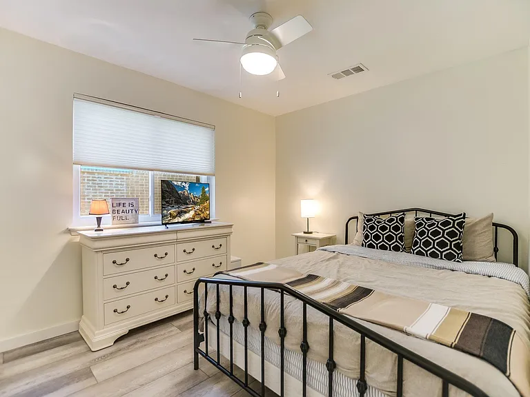 6508 Sunnysky Way — Photo 17