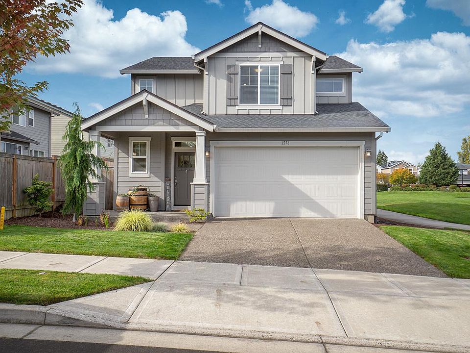 1st image of 1276 NE Kokanee Ln