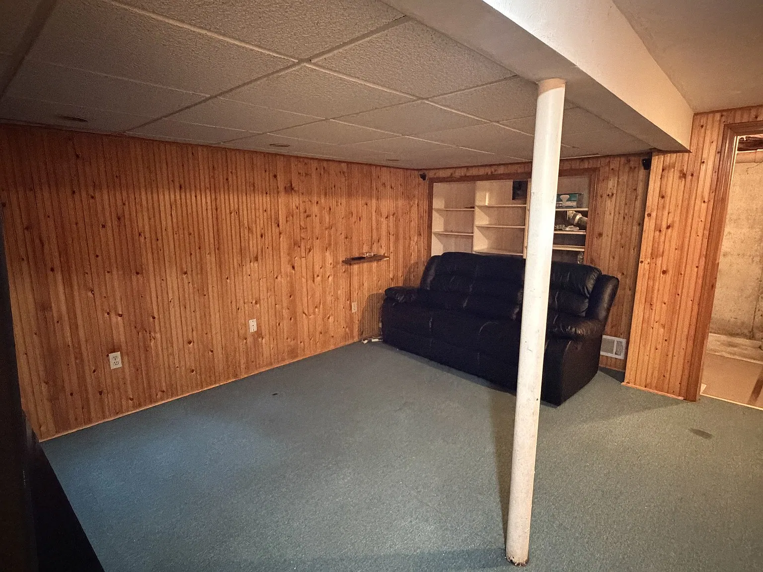 3 bed, 2.0 bath, $3,200 — Photo 4