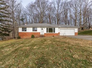 1067 Broadmoor Rd, Macedonia, OH 44056