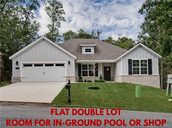 28 Kirkcolm Dr, Bella Vista, AR 72715