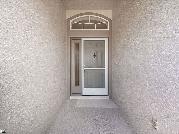3rd image of 24419 Buckingham Way