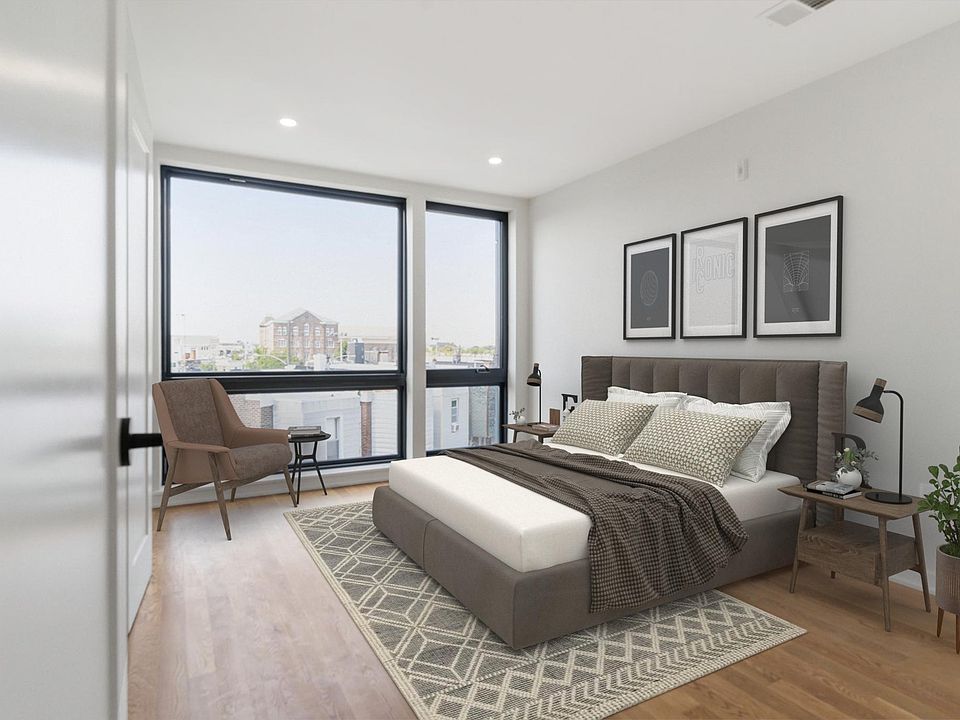 1st image of 2613 Miller St #304