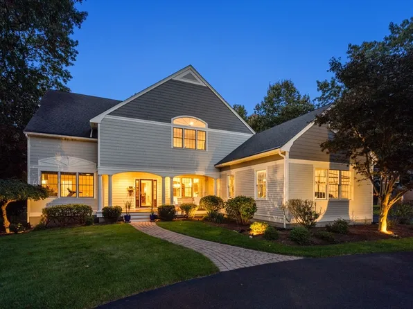 6 Nonesuch Dr, Natick, MA 01760